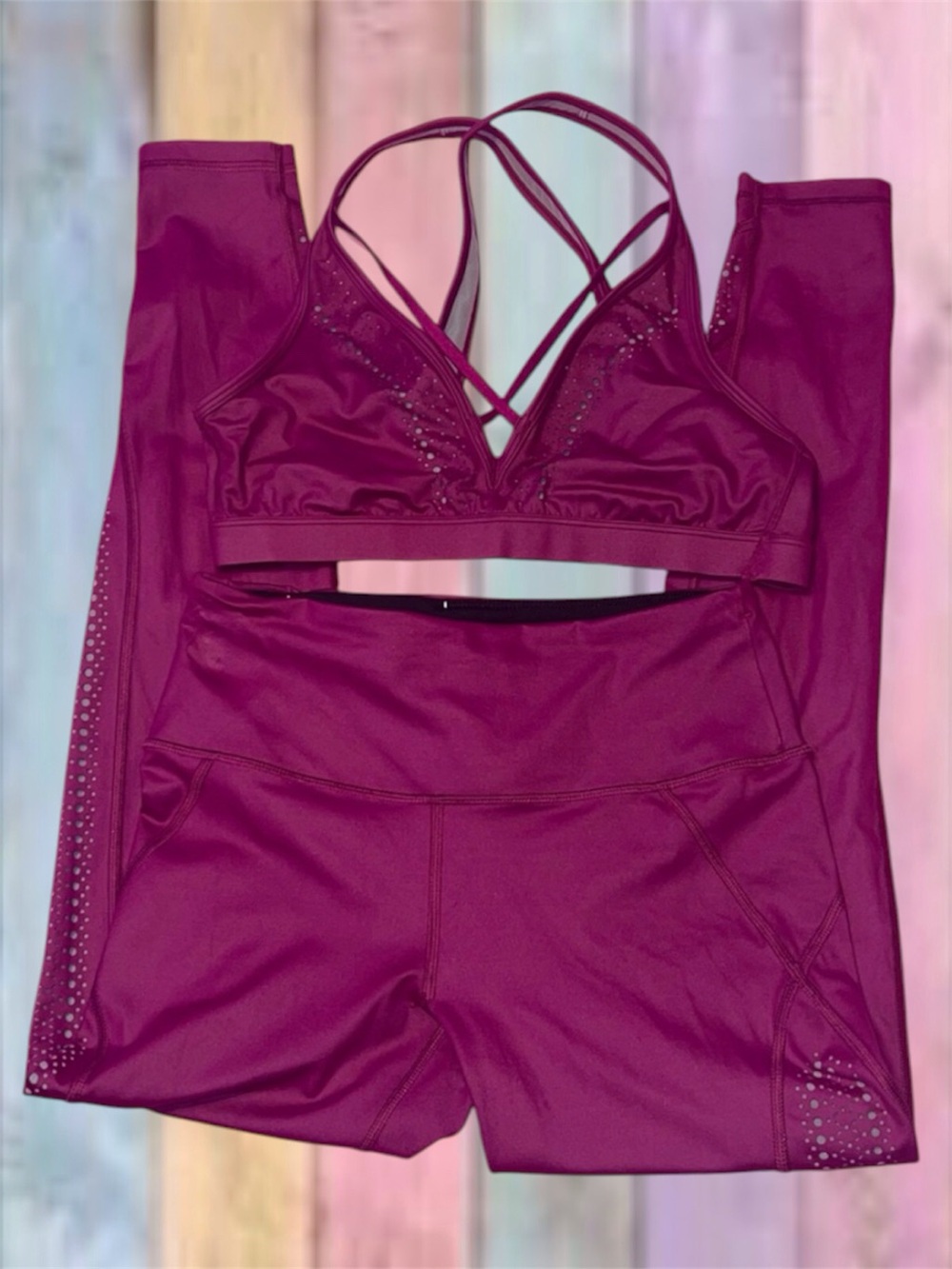 Victoria’s Secret Knockout Magenta Purple Laser Cutout Leggings & Sportsbra Set